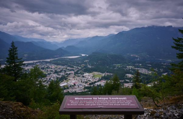 2019-07-06 - Hike up Hope Lookout Trail - lookout view